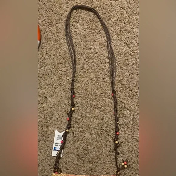 NWT Cruise Club pink/tan striped summer straw crossbody with corded/beaded strap - Picture 4 of 10